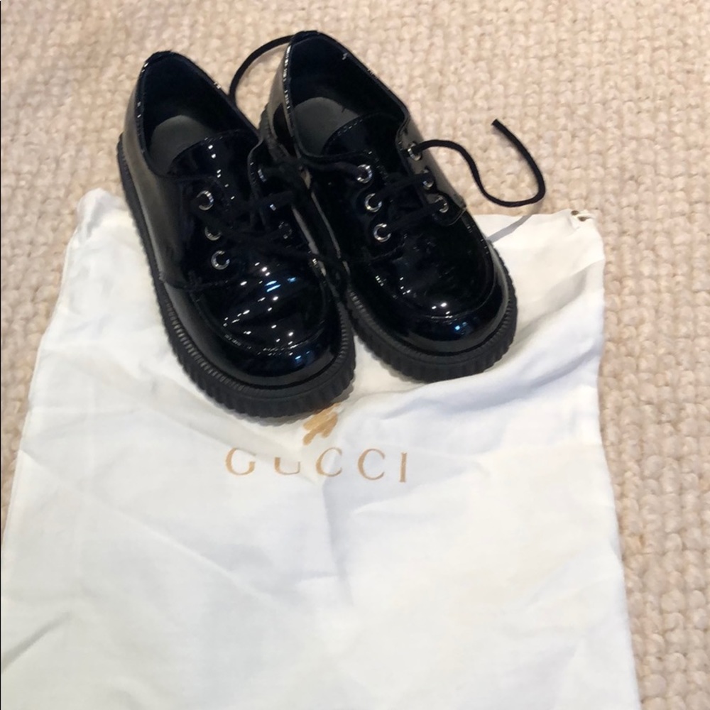 Gucci toddler size 23 black patent dress shoes.